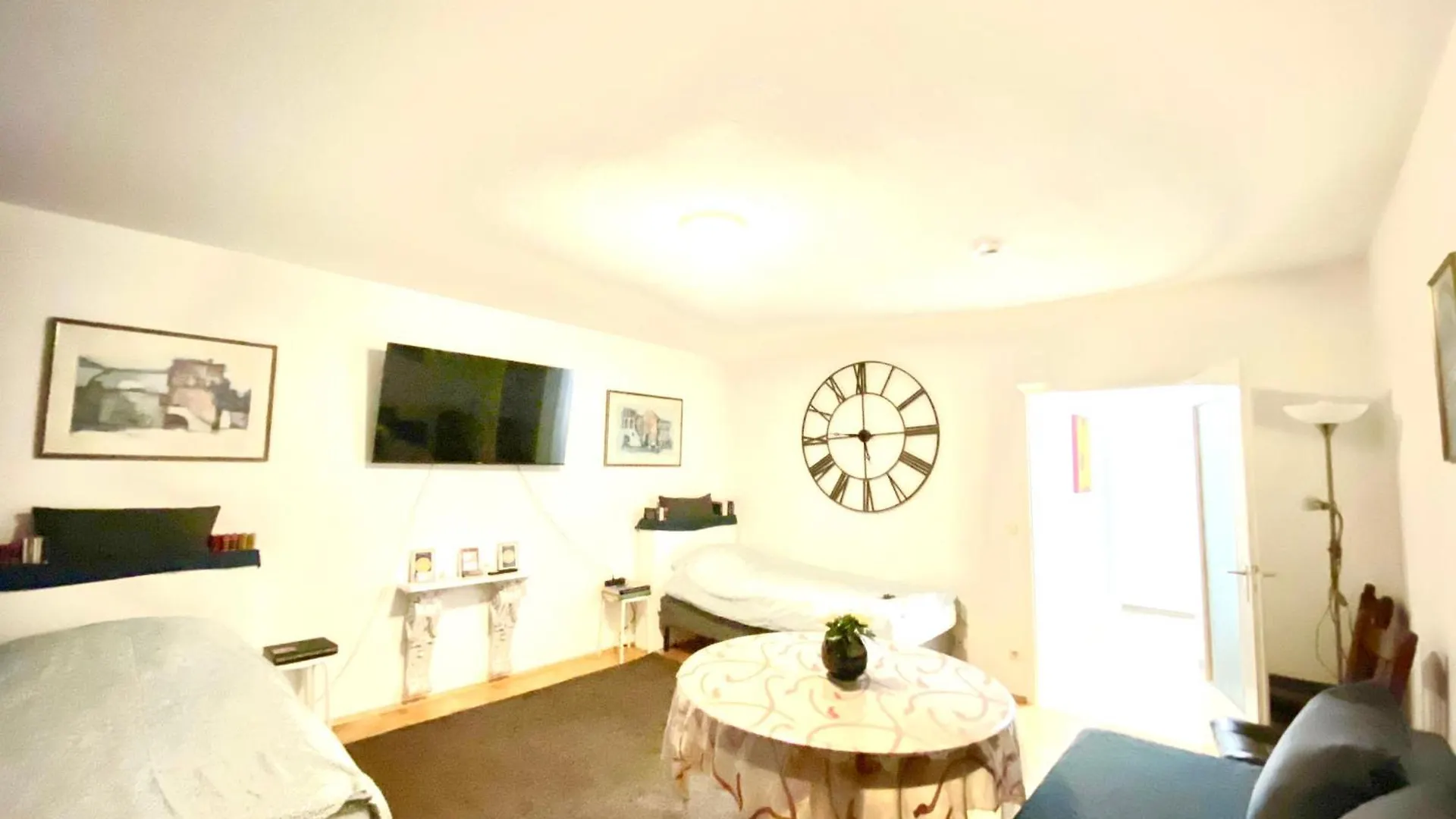 Welcome To Messe!-Two-Bedroom Apartment&Balcony Hannover Apartment