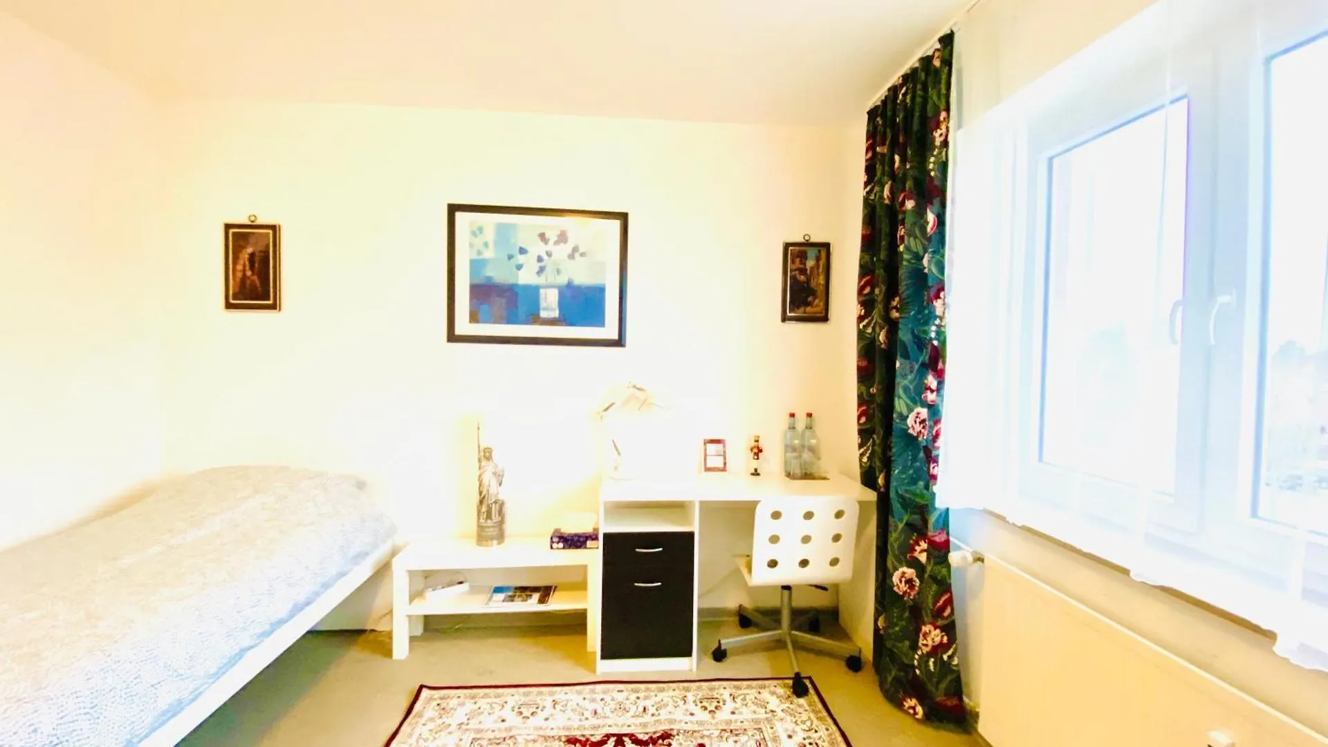 Welcome To Messe!-Two-Bedroom Apartment&Balcony Hannover Germany